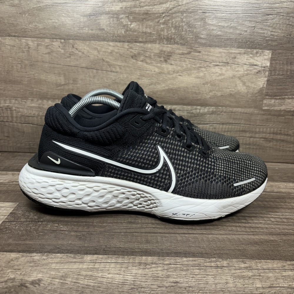Nike ZoomX Invincible Run 2 Black Gray Mens Size 10.5 DH5425-001 Running Shoes